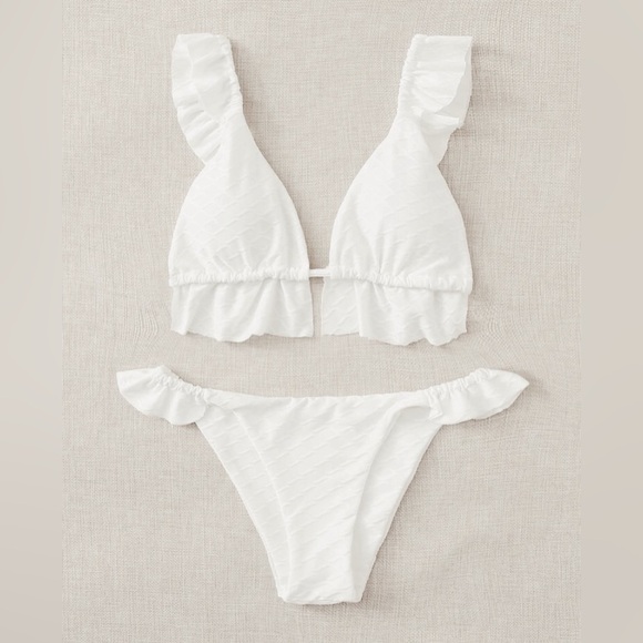 Textured Ruffle Triangle Bikini Swimsuit - Picture 2 of 9